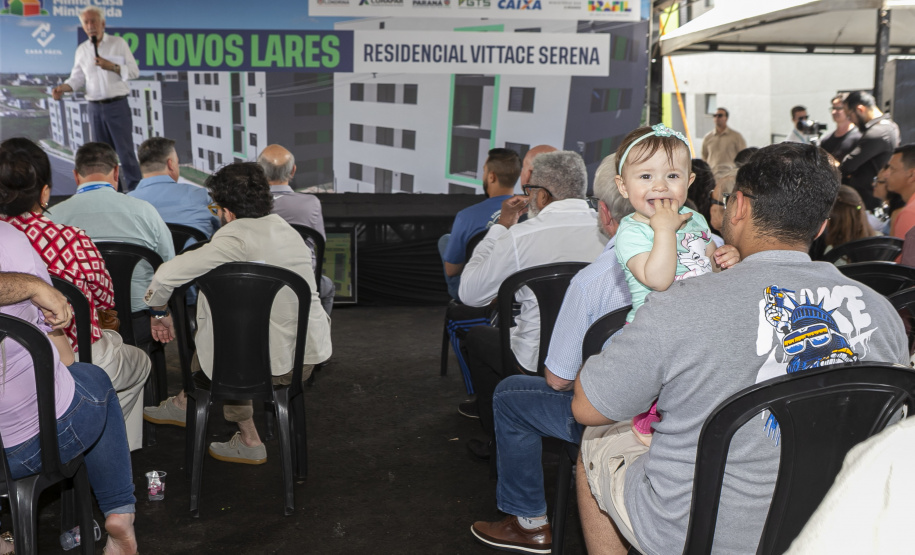 Londrina, 25 de outubro de 2024 - O governador em exercício Darci Piana inaugura residencial com 512 apartamentos dentro do programa Casa Fácil Paraná.