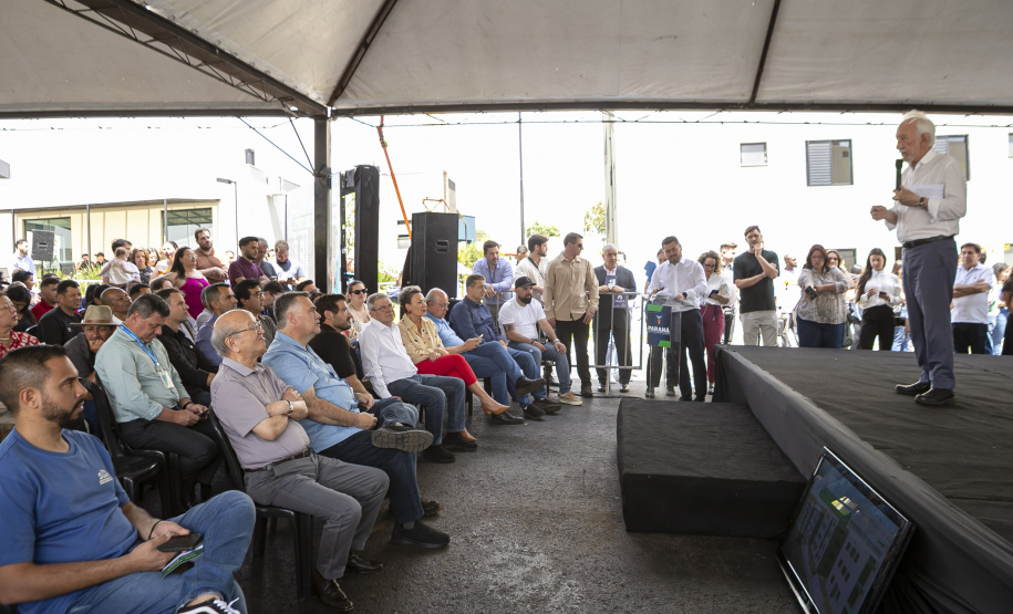 Londrina, 25 de outubro de 2024 - O governador em exercício Darci Piana inaugura residencial com 512 apartamentos dentro do programa Casa Fácil Paraná.