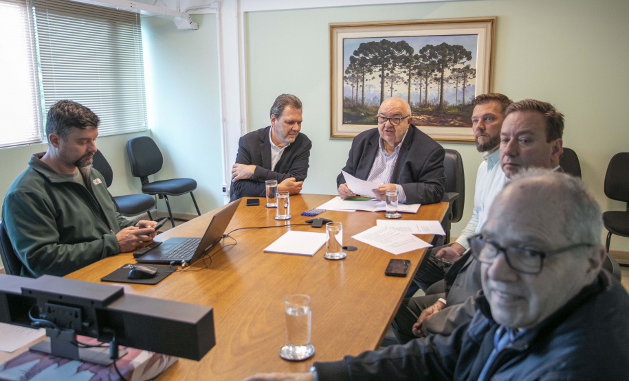 Paraná apresenta ações de sustentabilidade e rastreabilidade em reunião com embaixador do Brasil na União Europeia