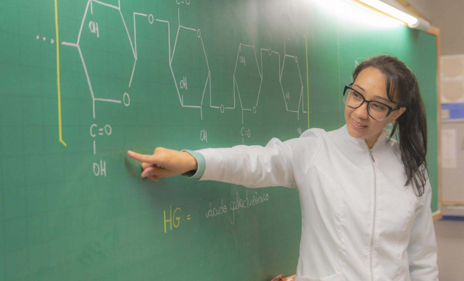 Universidades estaduais do Paraná ampliam o nível de qualificação de professores