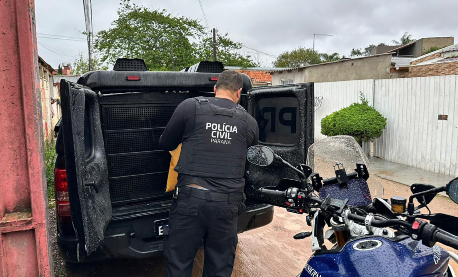 Operação integrada cumpre 54 mandados contra grupo criminoso em bairro de Curitiba