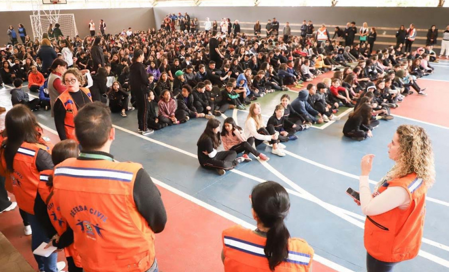 Resiliência em foco: Defesa Civil promove semana intensiva de atividades sobre a redução dos riscos