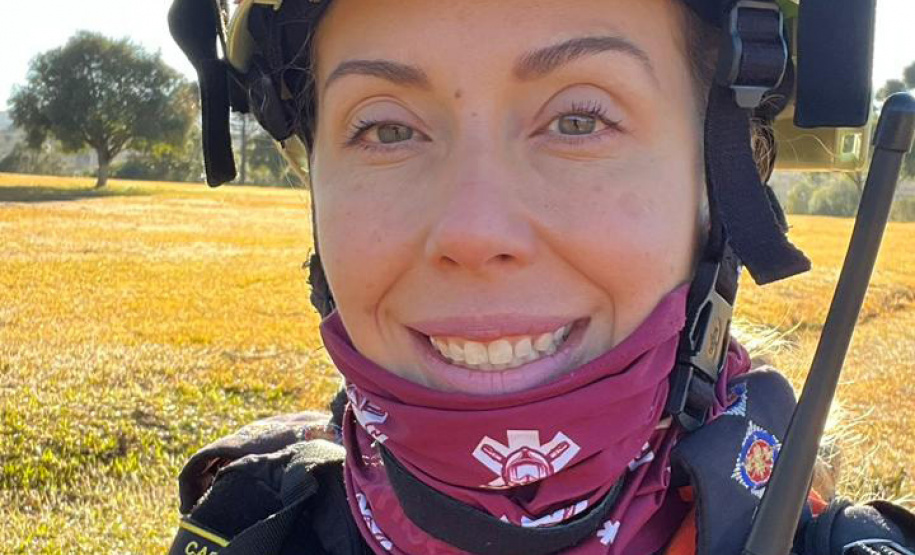 Bombeira paranaense participa de curso de referência sobre prevenção e combate a incêndios florestais no Chile