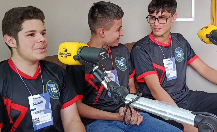 Estudantes de Campo Mourão desenvolvem projeto inovador que ransforma casca de laranja em material de construção sustentável