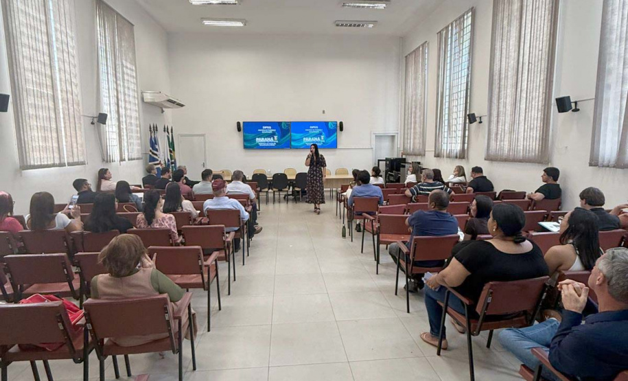 Encontro reforça a integração entre equipes e o compromisso do Governo do Paraná com a modernização da Rede Sine