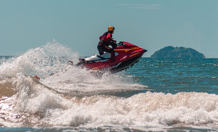 Corpo de Bombeiros reforça estrutura e treinamento para o Verão Maior Paraná