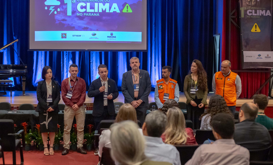 CONFERÊNCIA REÚNE REPRESENTANTES DE PREFEITURAS PARA INTERPRETAR DADOS METEOROLÓGICOS NO PARANÁ