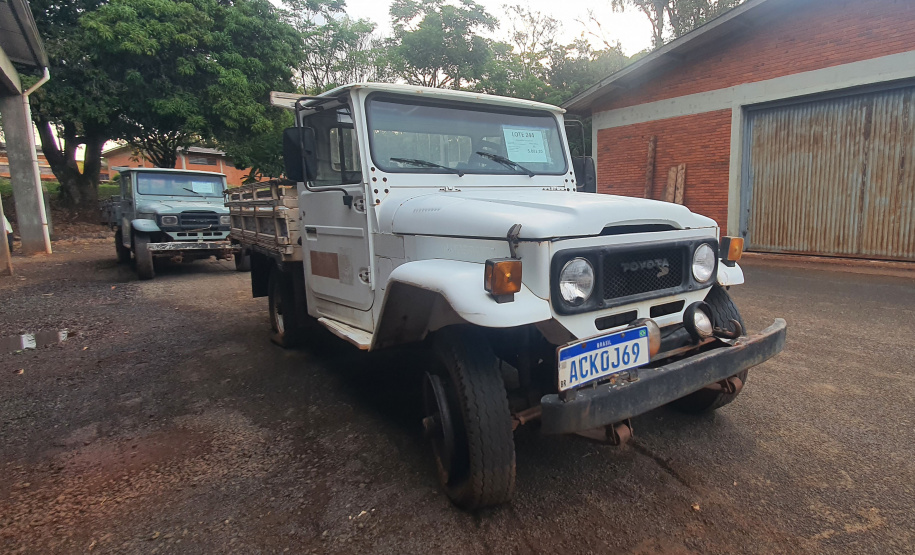 Inscrições para último leilão de veículos do Governo do Paraná em 2025 terminam amanhã