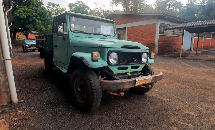 Visitas começam amanhã: Governo do Paraná promove último leilão de veículos oficiais de 2025