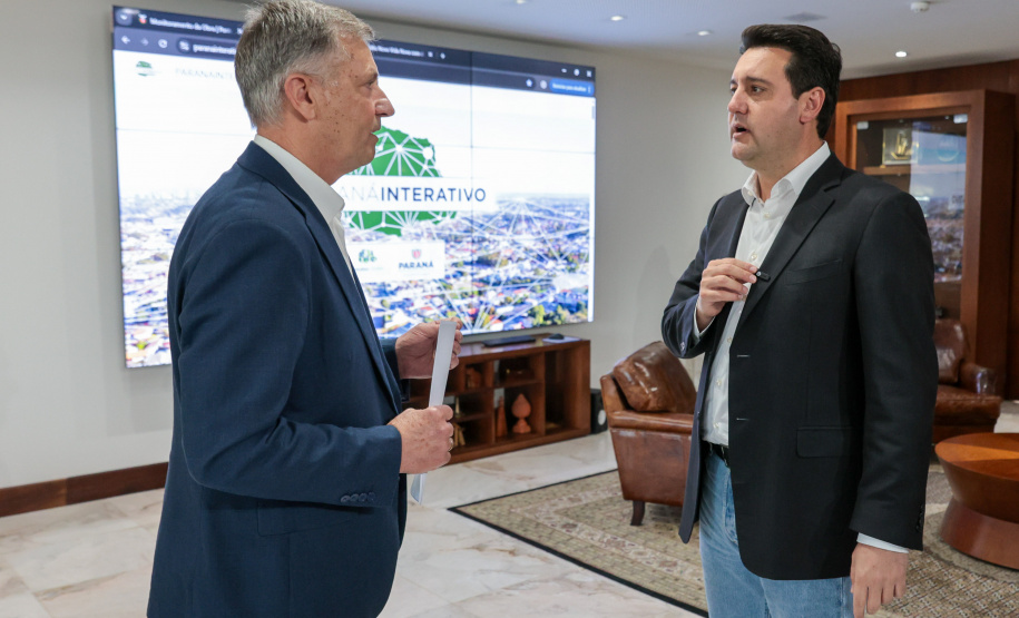 governador Carlos Massa Ratinho Junior