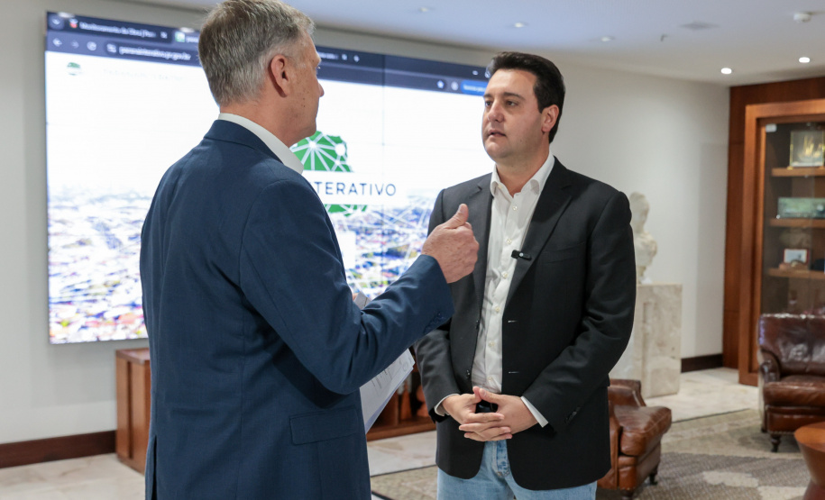 governador Carlos Massa Ratinho Junior