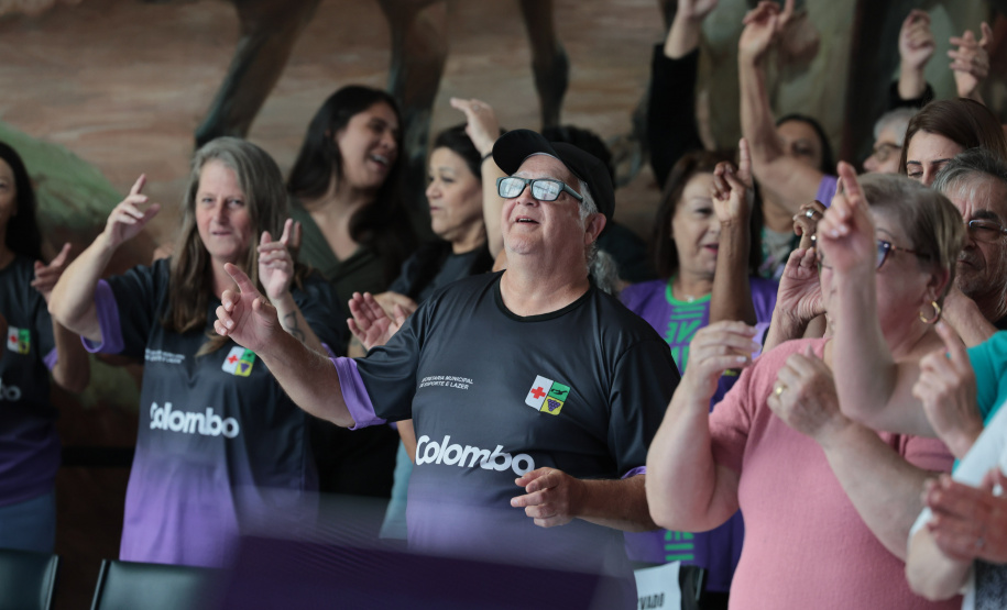 Lançamento do Paraná Amigo da Pessoa Idosa + repasse 399 cidades + Bolsa Cuidador