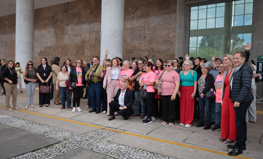 II Encontro Estadual de Gestores de Políticas do Cuidado, no Palácio Iguaçu.