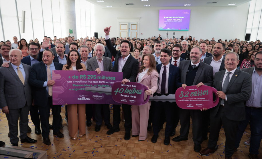 Lançamento do Paraná Amigo da Pessoa Idosa + repasse 399 cidades + Bolsa Cuidador