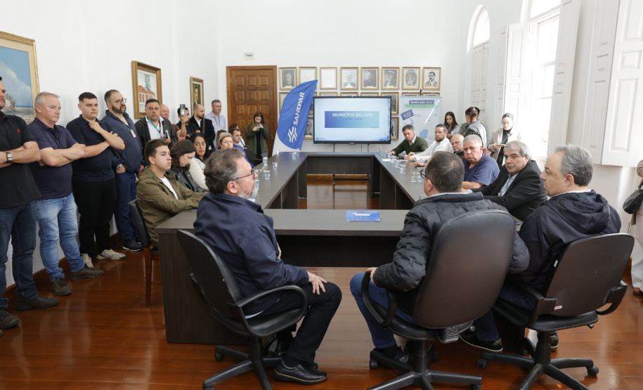 Sanepar apresenta investimentos e firma nova parcer ia com a Prefeitura da Lapa