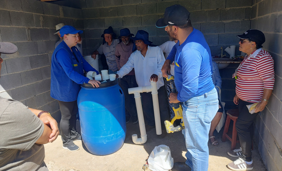 Sanepar realiza oficinas socioambientais na terceira maior horta comunitária do Brasil