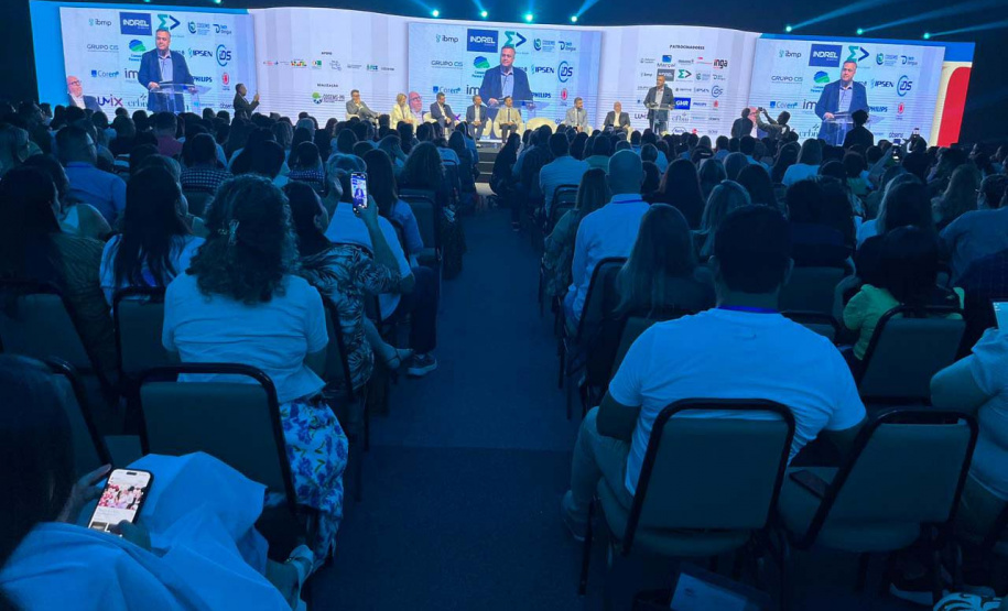 Inovação e gestão eficiente marcam o início do Congresso de Saúde em Foz do Iguaçu