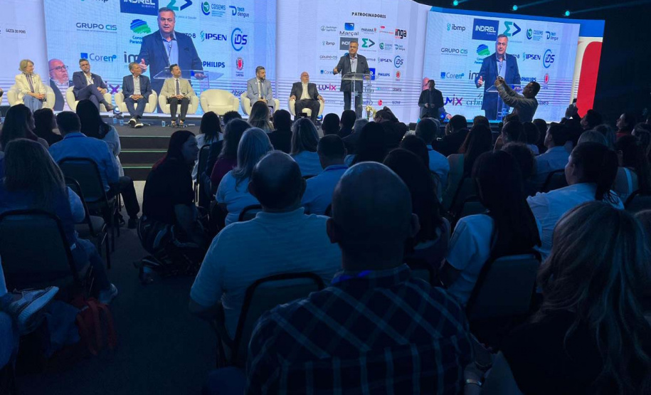 Inovação e gestão eficiente marcam o início do Congresso de Saúde em Foz do Iguaçu