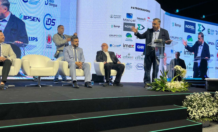 Inovação e gestão eficiente marcam o início do Congresso de Saúde em Foz do Iguaçu