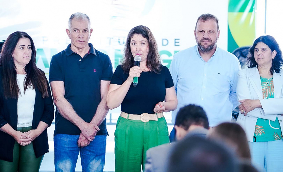 Entrega de Kits de Bebês