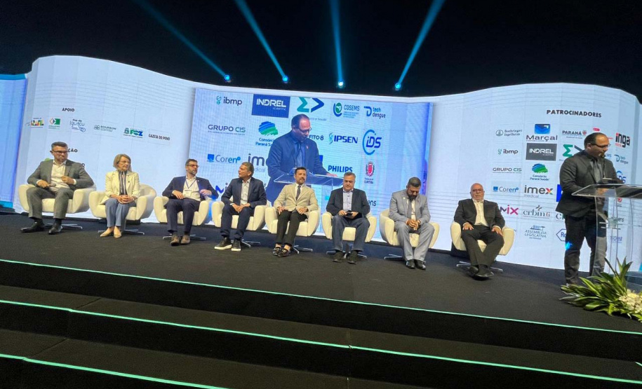 Inovação e gestão eficiente marcam o início do Congresso de Saúde em Foz do Iguaçu