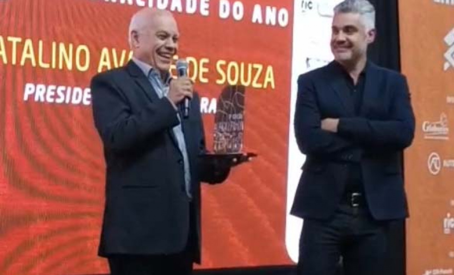 produtores rurais e extensionistas do IDR-Paraná recebem o Prêmio Orgulho da Terra 2025