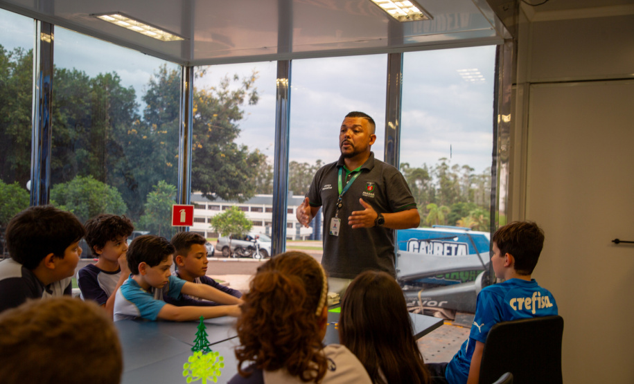 SEIA - Faxinal recebe atividades da Carreta da Inovação nesta semana
