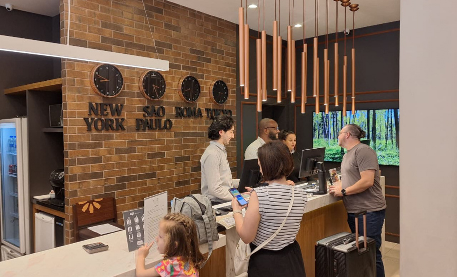 Setor turístico paranaense comemora “boom” de visitantes durante feriados de 2025