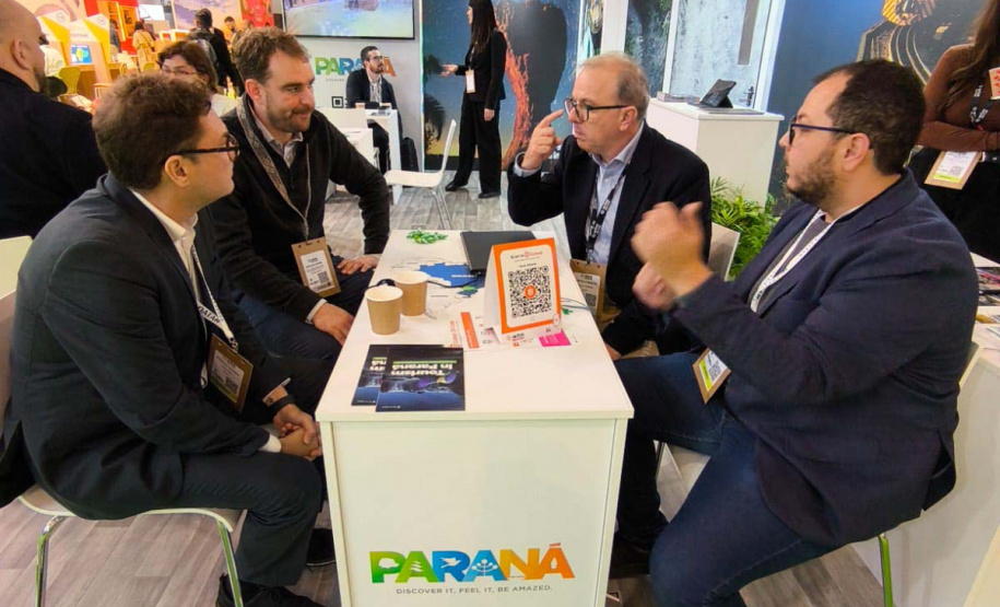 Na WTM em Londres, Paraná reúne empresários e apresenta destinos turísticos