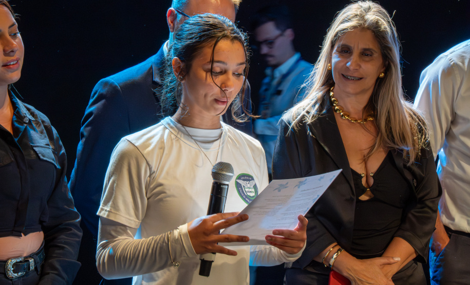 Seed-PR e TRT9 premiam finalistas do Concurso Estadual de Poesias S EED/TRT9/PCTIR de 2025