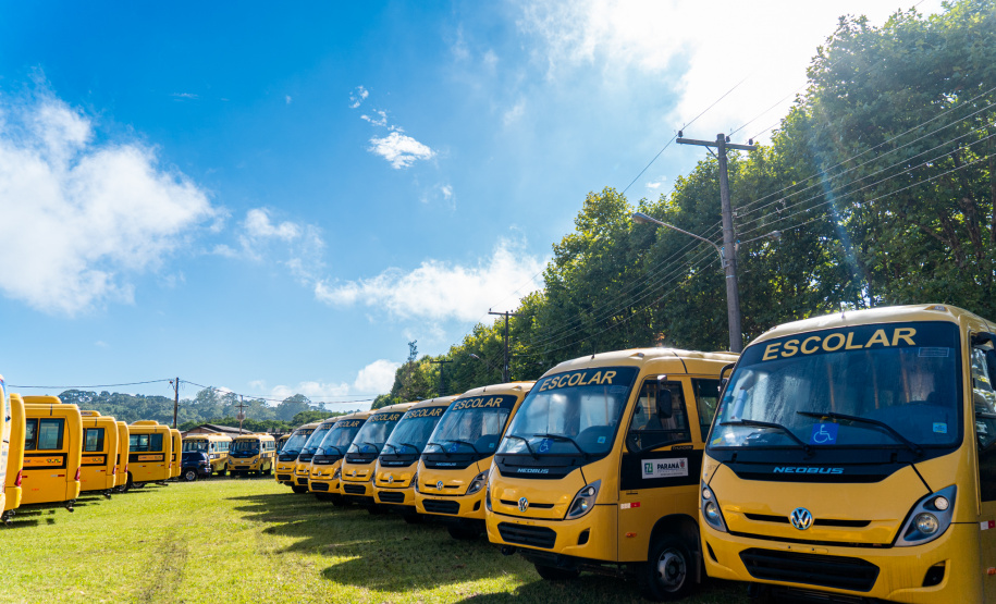 Governo do Estado destina 14 ônibus de colégios agrícolas para transporte escolar em Rio Bonito do Iguaçu