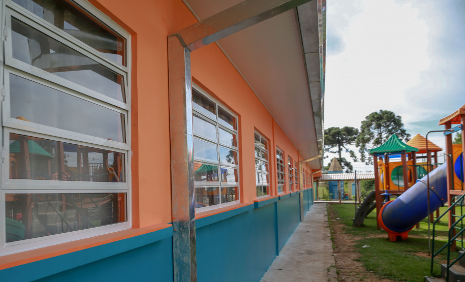 Procon-PR emite recomendação para escolas não exigirem quitação de débito em matrículas