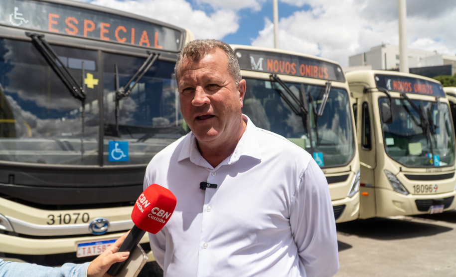 AMEP - ENTREGA DE ÔNIBUS