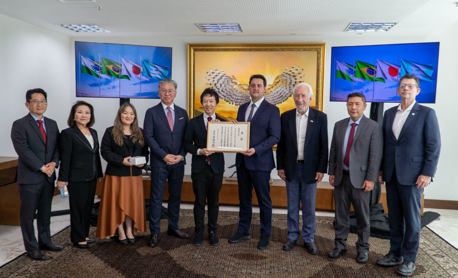 Governador Ratinho Junior recebe honraria de província japonesa