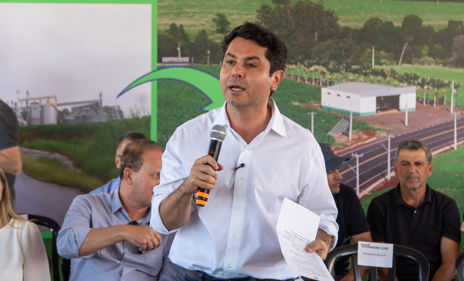 GOVERNADOR RODOVIA ANÚNCIO OBRAS