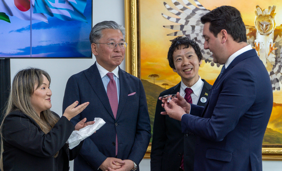 Governador Ratinho Junior recebe honraria de província japonesa