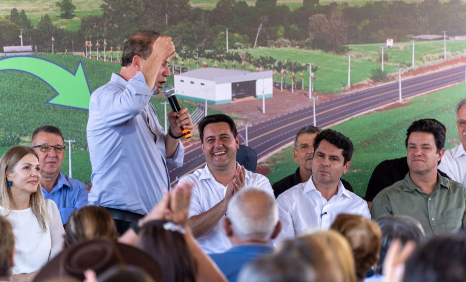 GOVERNADOR RODOVIA ANÚNCIO OBRAS