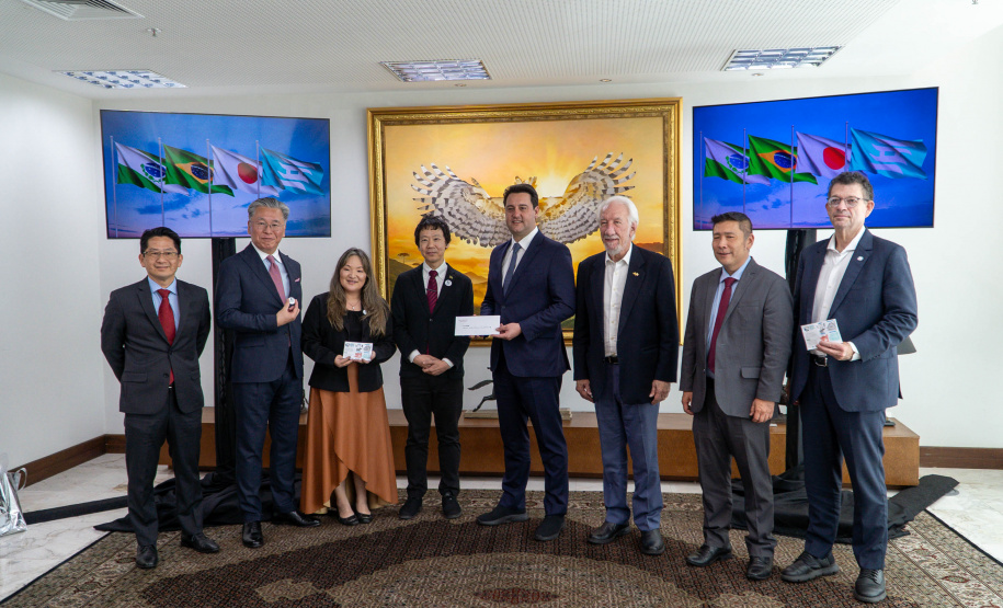 Governador Ratinho Junior recebe honraria de província japonesa