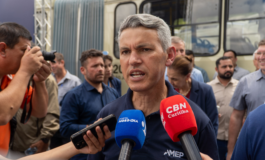 AMEP - ENTREGA DE ÔNIBUS