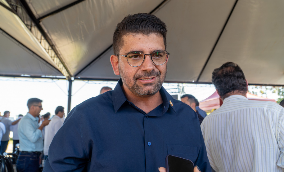 GOVERNADOR RODOVIA ANÚNCIO OBRAS