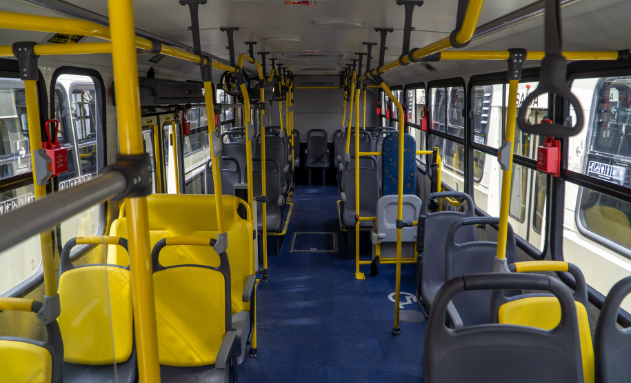 AMEP - ENTREGA DE ÔNIBUS