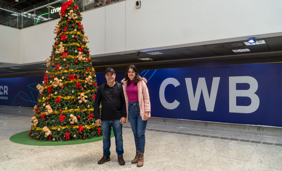 Embarque de produtoras de seda para a França