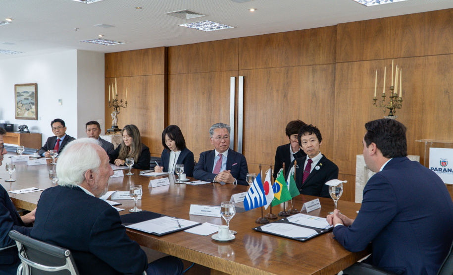 Governador Ratinho Junior recebe honraria de província japonesa