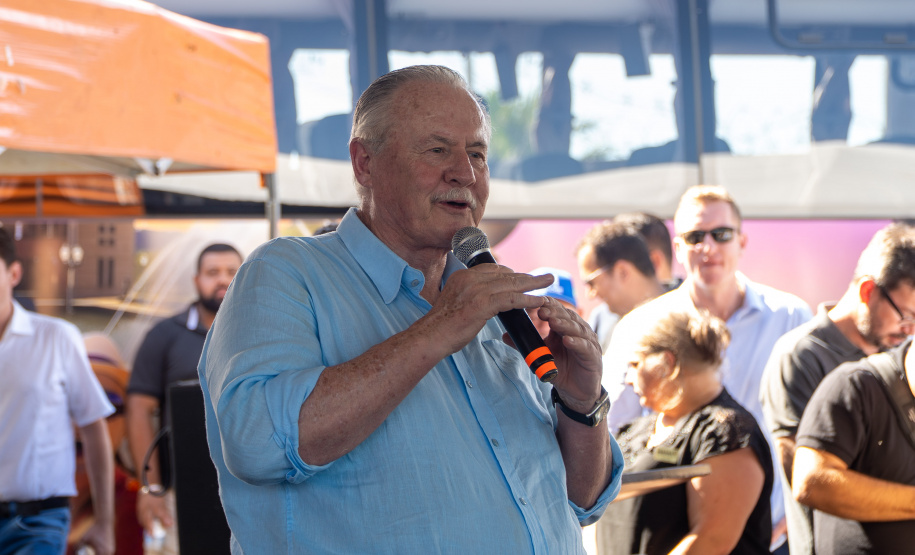 GOVERNADOR RODOVIA ANÚNCIO OBRAS