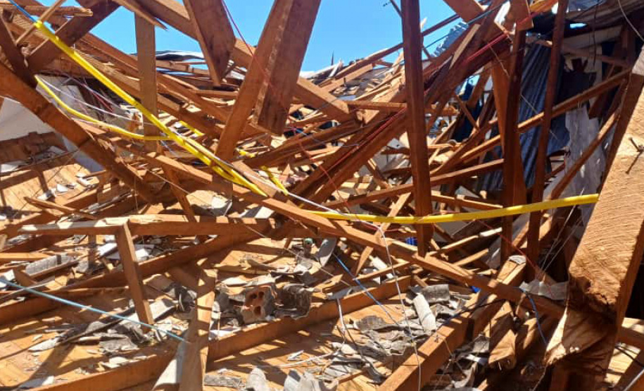 Tornado causa danos graves em duas escolas estaduais de Rio Bonito do Iguaçu