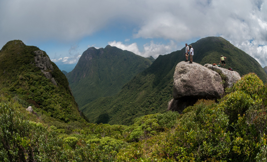 VIAJE PARANÁ - Experiências turísticas do Paraná são destaque em guia nacional durante a COP30