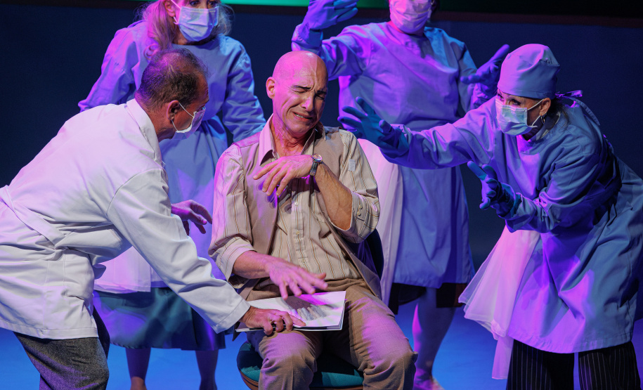 GUAÍRA - G2 Cia. de Dança emociona o público na última apresentação do ano de “Gregor – uma odisseia patética