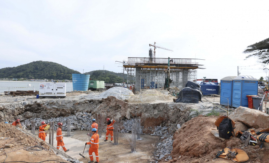 Ritmo acelerado: Ponte de Guaratuba chega a 80% de execução