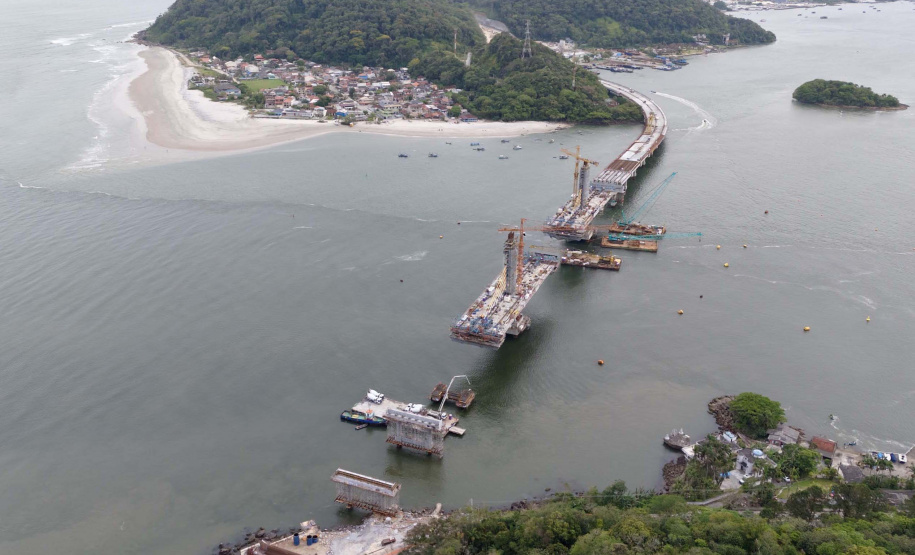 Ritmo acelerado: Ponte de Guaratuba chega a 80% de execução