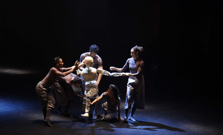 Indicada ao APCA, “Contraponto” reúne mais de 4 mil espectadores no Guairão